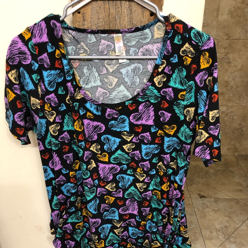 Lularoe med classic t